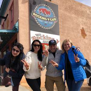 Rocking V Cafe | Kanab Utah’s Best Restaurant | building with people